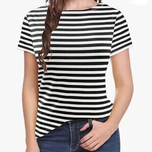 AMAZON • Black + White Stripe Short Sleeve Top